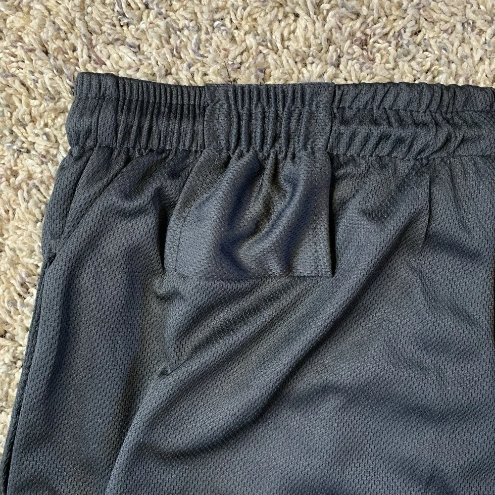 NWT Extreme Fit Shorts Mens Large Black Graham Lined Pockets Gym Athletic Logo